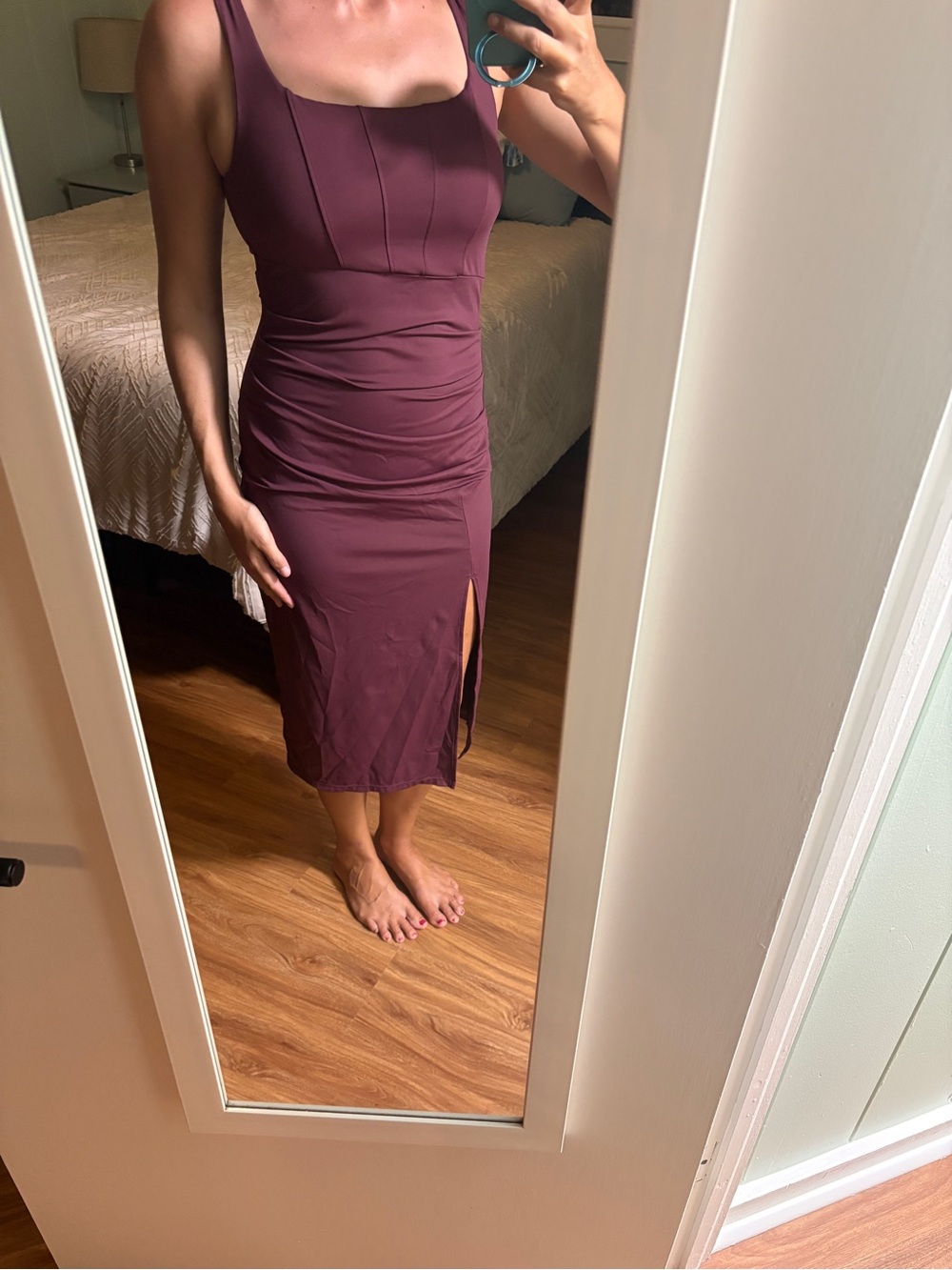 HALARA Sleeveless Square-Neck Midi Dress in Plum